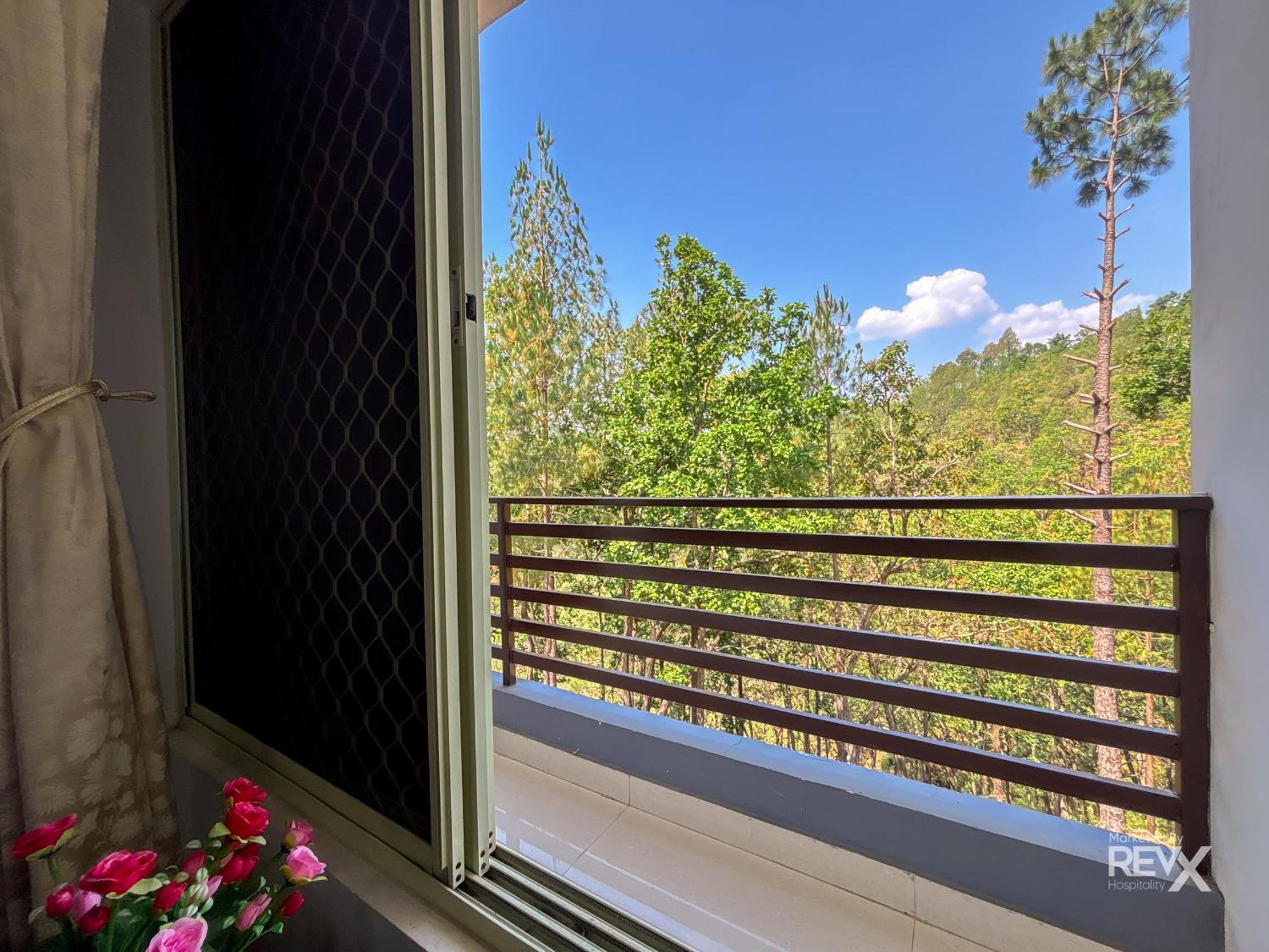 Hotel Prince Valley ลันส์โดว์นี ภายนอก รูปภาพ