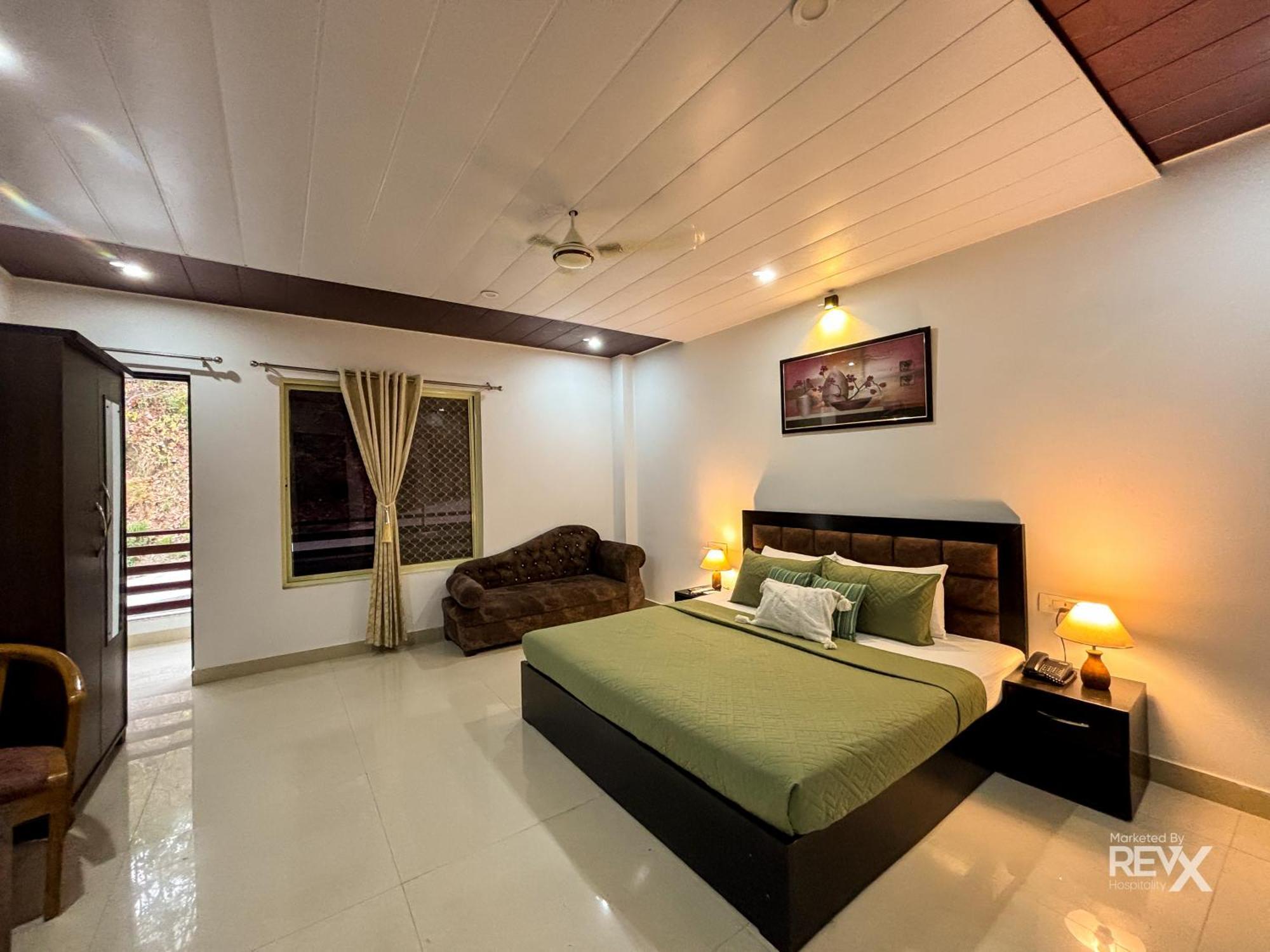 Hotel Prince Valley ลันส์โดว์นี ภายนอก รูปภาพ